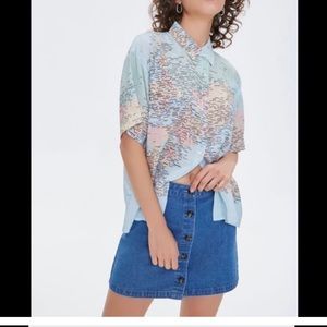 Map graphic button shirt. Brand new with original tags never worn.